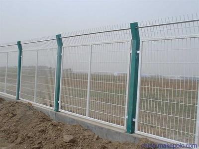 【厂家供应框架护栏网、山区隔离网、护栏网、铁路护栏网、隔离网】价格,厂家,图片,防护网/隔离网/隔断网,安平县腾旭金属丝网制品厂-