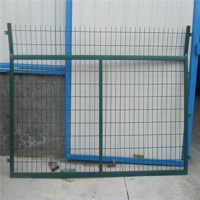 高楼围墙护栏网,工厂钢网围墙,社区护栏网哪家好