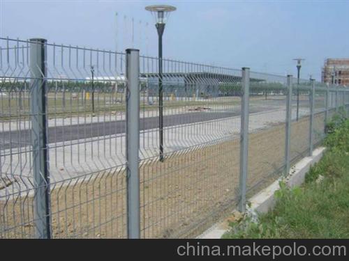 桃型柱护栏网安装_冠达公司图片,桃型柱护栏网安装_冠达公司图片大全,河北冠达金属丝网制品-