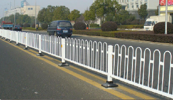 公路护栏网厂家供公路护栏网规格