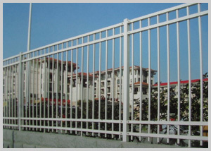 锌钢护栏网|采用优质铝合金材料|按照客户的要求生产_世界工厂网