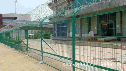 【生产安装墙头护栏网、深圳护栏网、围墙护栏网】价格,厂家,图片,护栏/围栏/栏杆,深圳市明洋王金属制品-